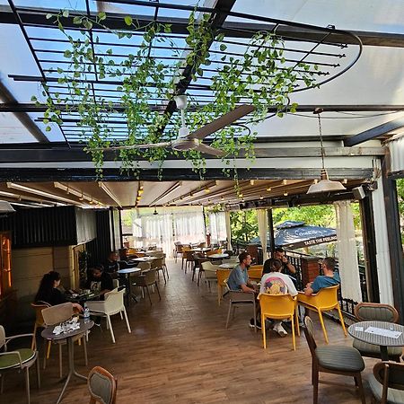Green Apartments Prishtina Prishtinë Ngoại thất bức ảnh