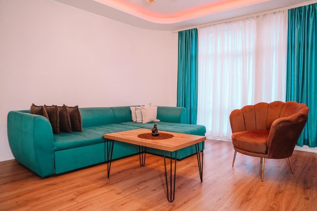 Green Apartments Prishtina Prishtinë Ngoại thất bức ảnh