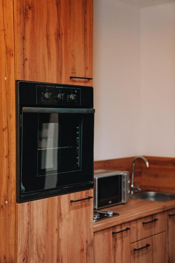 Green Apartments Prishtina Prishtinë Ngoại thất bức ảnh