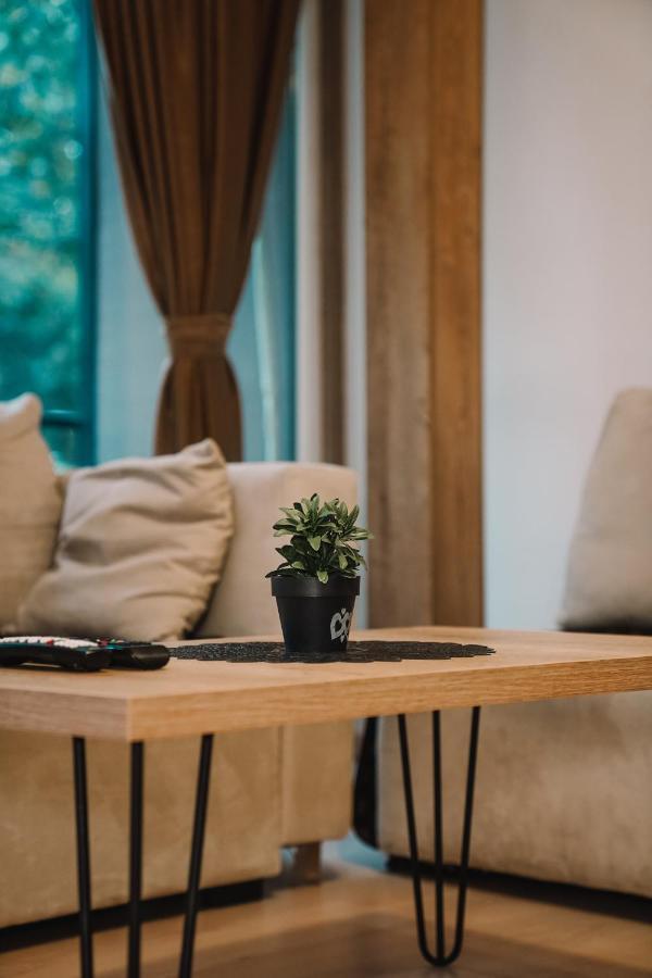Green Apartments Prishtina Prishtinë Ngoại thất bức ảnh