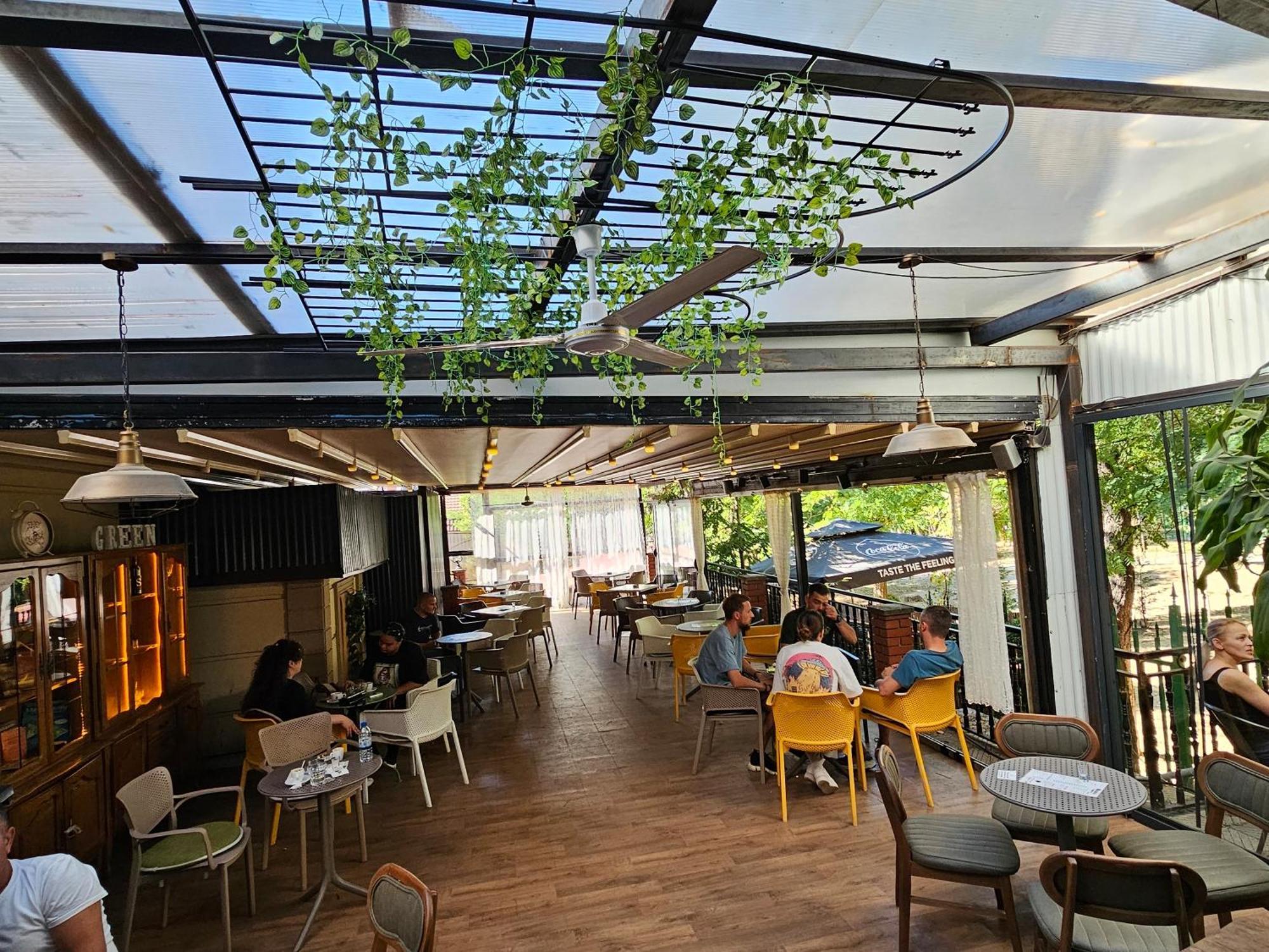 Green Apartments Prishtina Prishtinë Ngoại thất bức ảnh