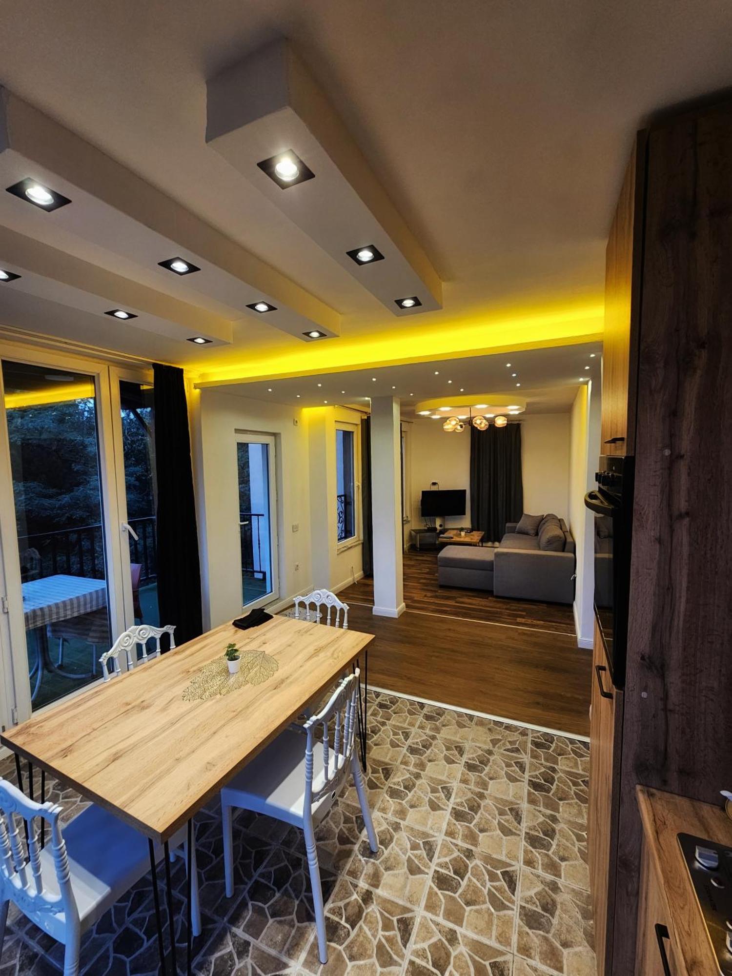 Green Apartments Prishtina Prishtinë Ngoại thất bức ảnh