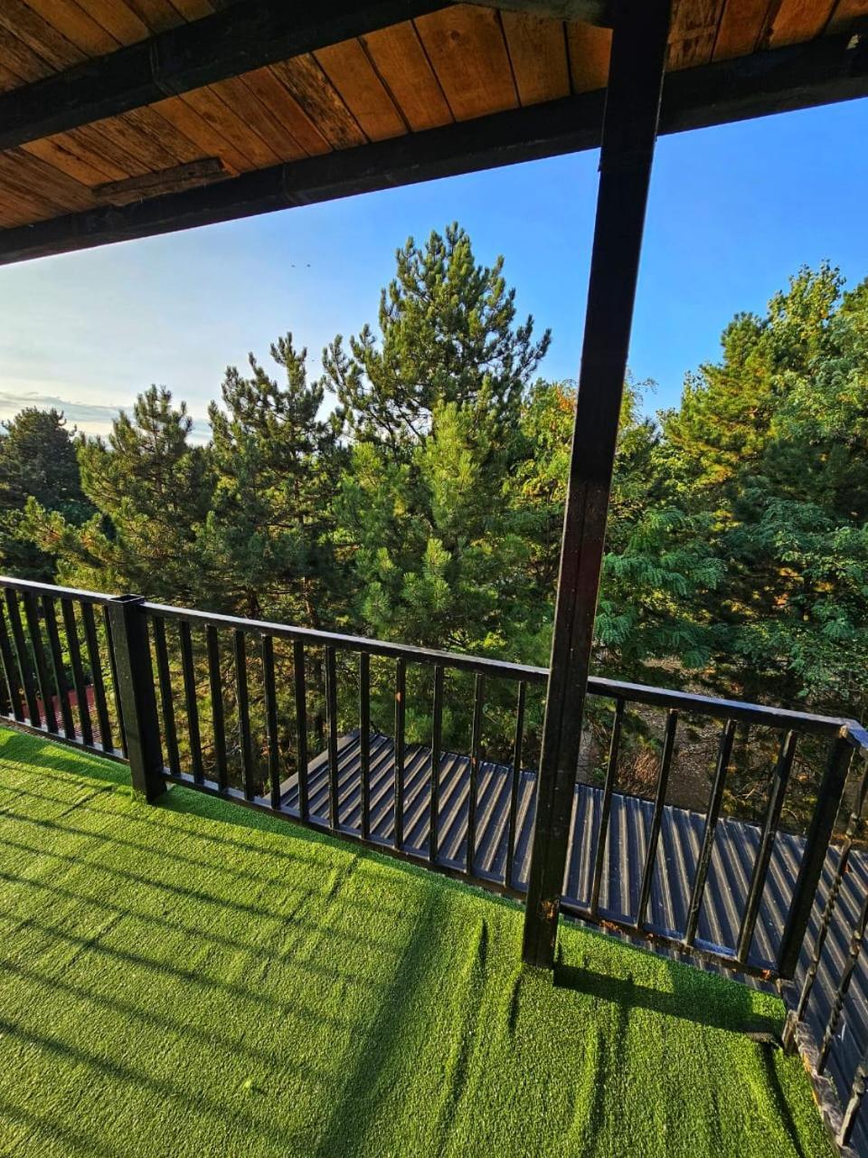 Green Apartments Prishtina Prishtinë Ngoại thất bức ảnh