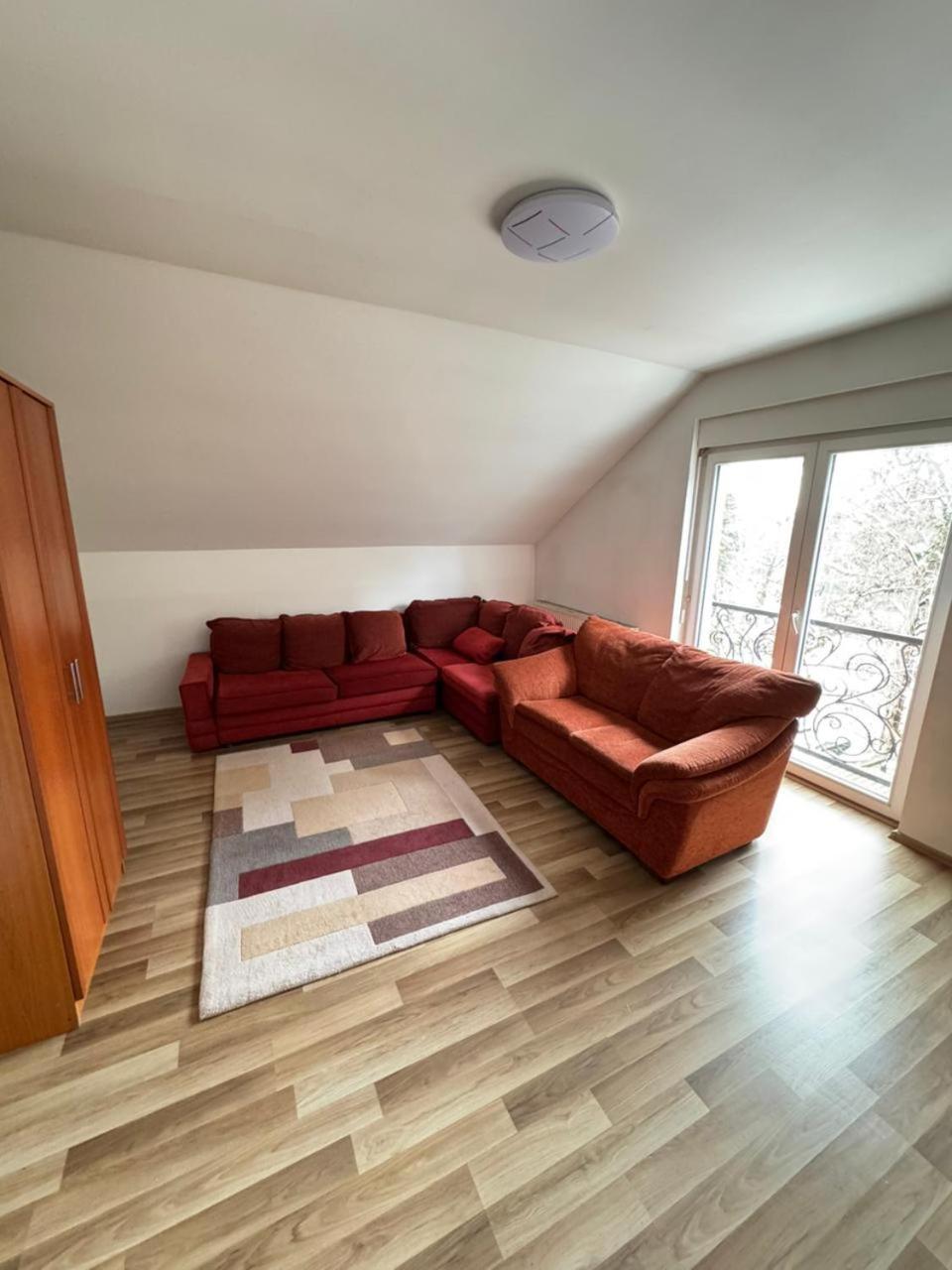 Green Apartments Prishtina Prishtinë Ngoại thất bức ảnh