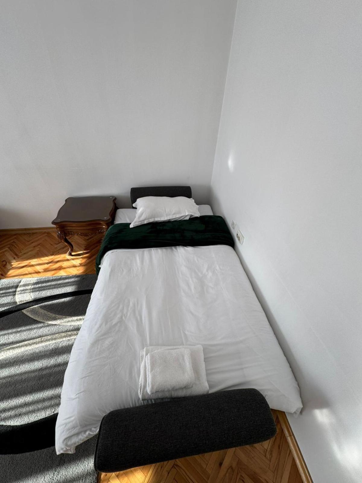 Green Apartments Prishtina Prishtinë Ngoại thất bức ảnh