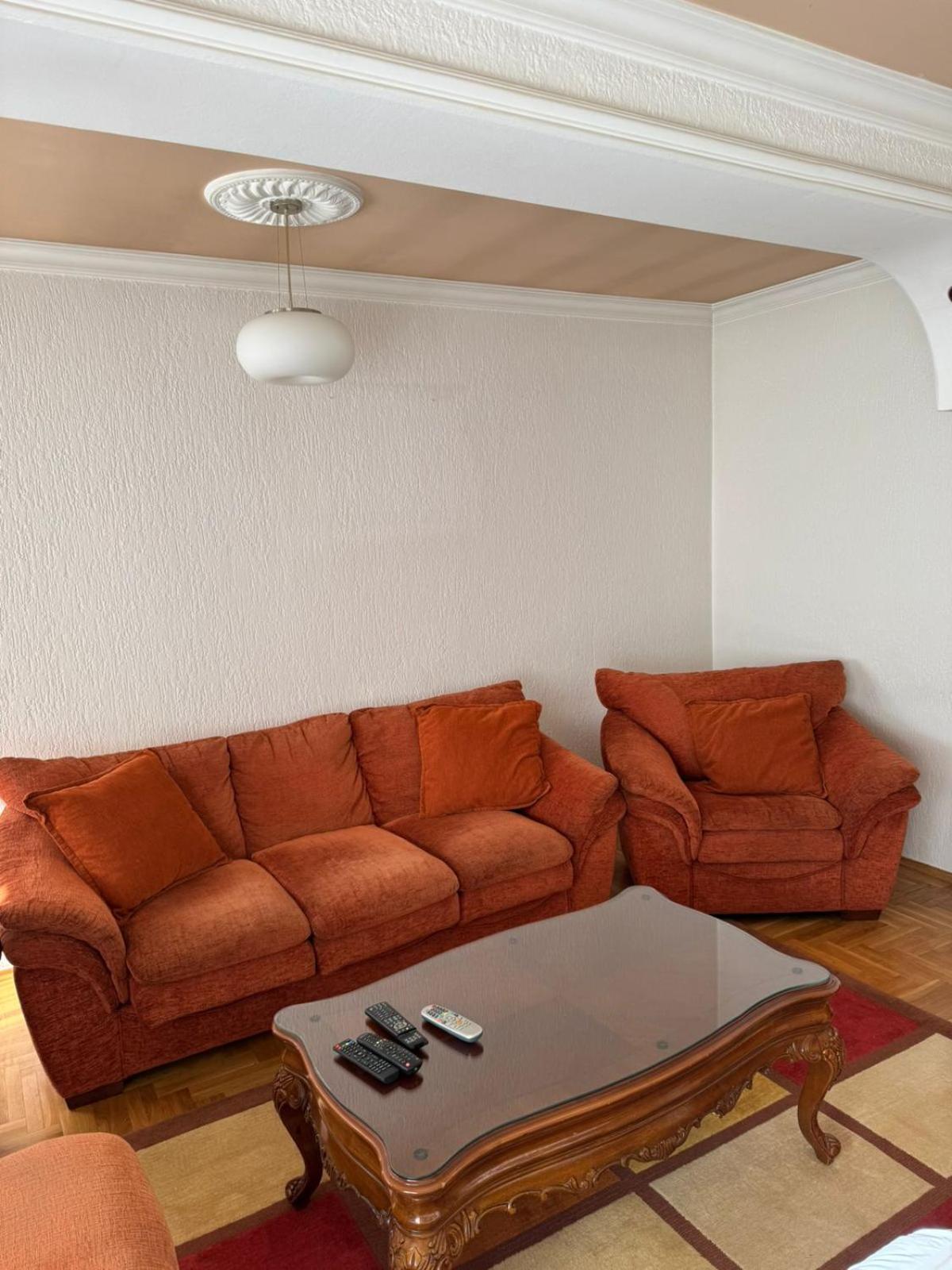 Green Apartments Prishtina Prishtinë Ngoại thất bức ảnh